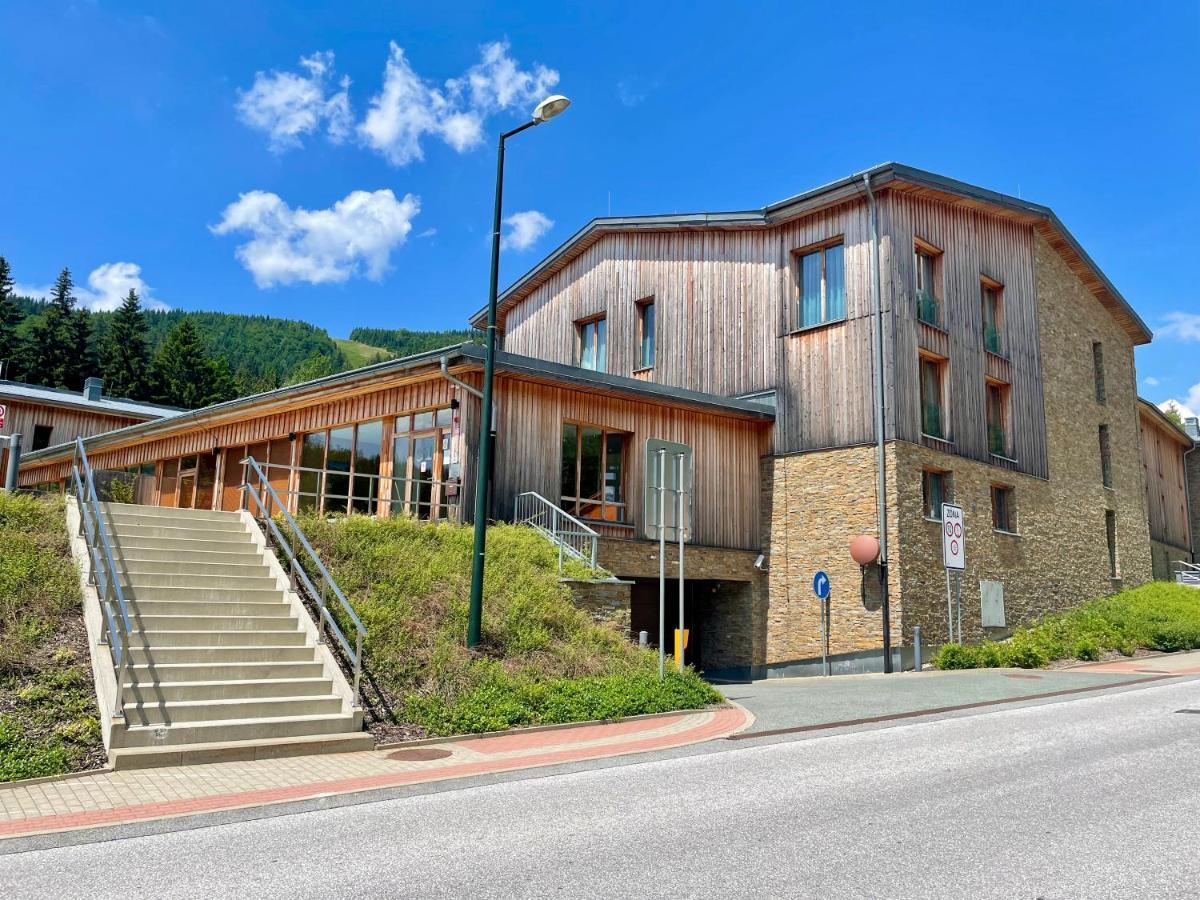 Suites And Apartments Medvedin Spindleruv Mlyn Exterior photo
